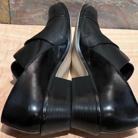 Pure Navy Brand, high end shoe,9.5, patent and buttery black leather, adj buckle - Picture 14 of 14